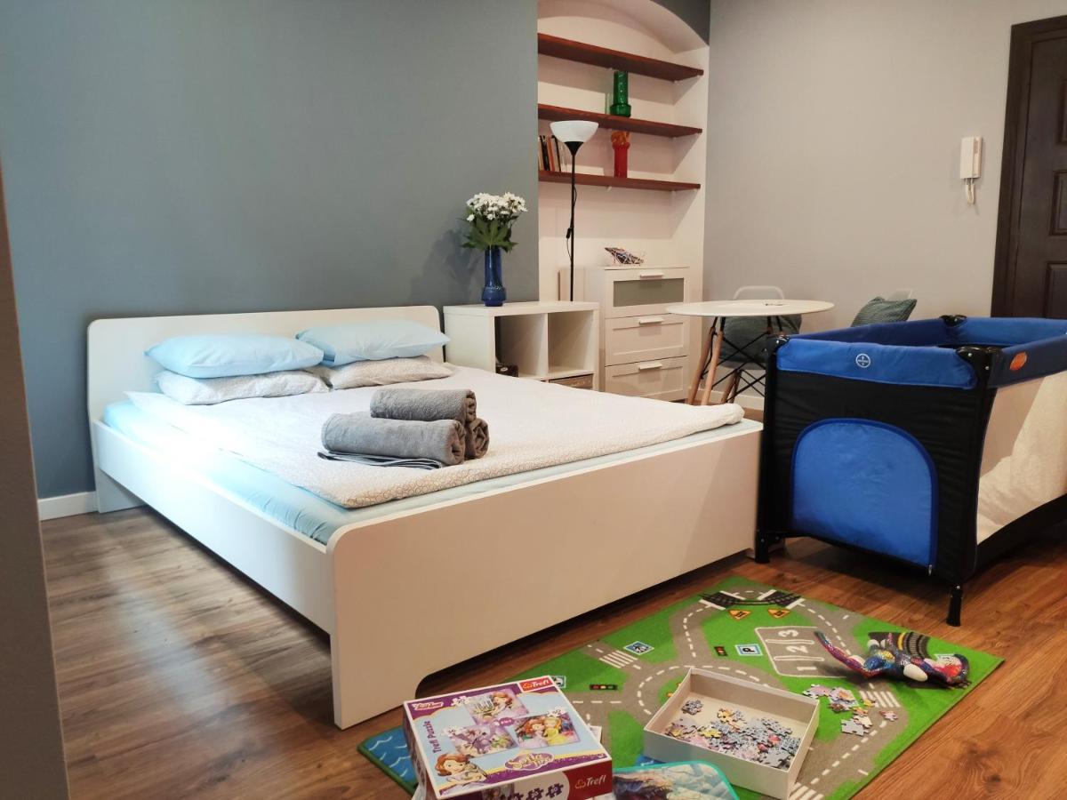 Centrum Apartament Old Town Swidnica  Bagian luar foto